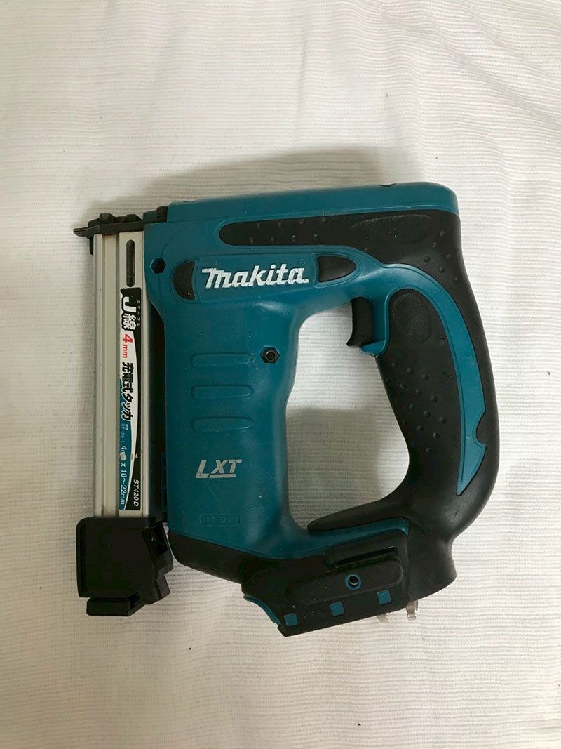 北見市発 マキタ makita 充電式タッカ ST420D 青 充電器 DC18RB 2007年製 バッテリ BL1430