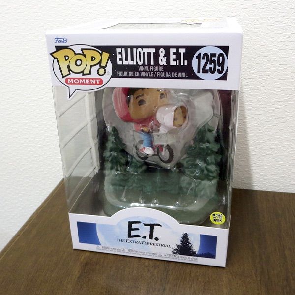 ET イーティPOP! MOMENT ICONS VINYL FIGURE E.T. ELLIOTT & E.T. 