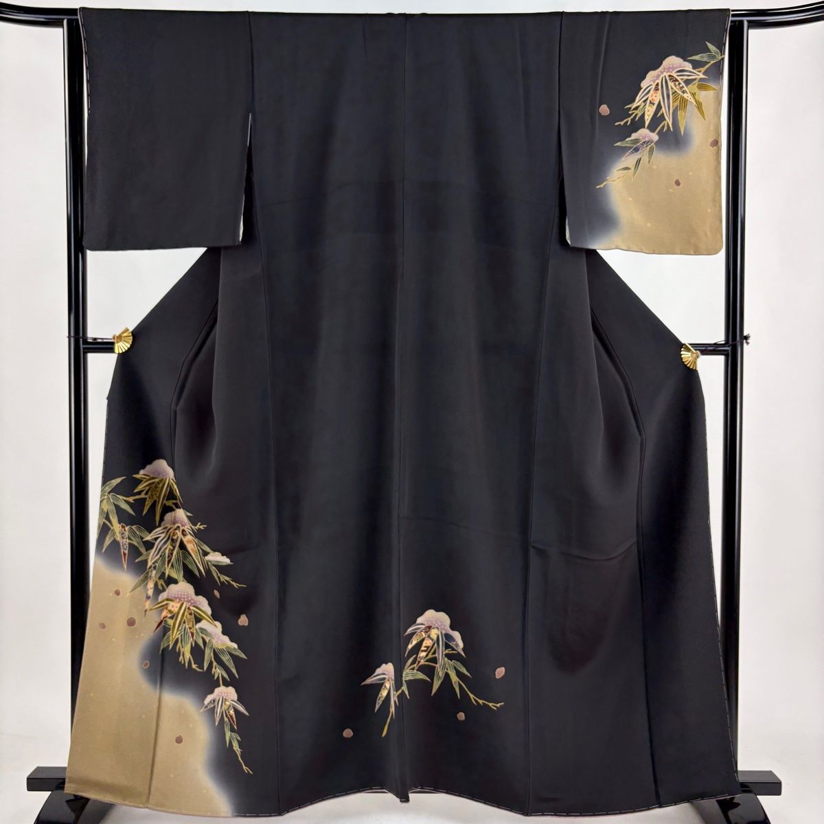 付下げ 身丈159cm 裄丈63.5cm S 袷 笹 霞 金彩 縮緬 墨色 正絹 名品