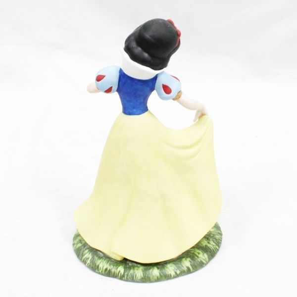 白雪姫と七人の小人 フィギュアセット　加藤工芸　ディズニー 美品】白雪姫と7人の小人たち 加藤工芸 陶器 フィギュア