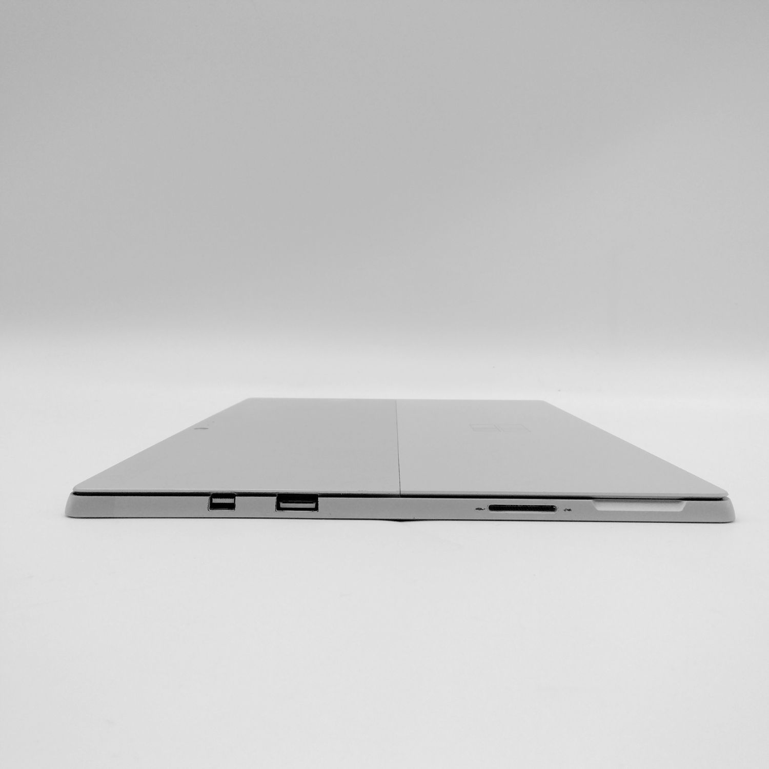 ジャンク品】Surface Pro 5 /SSD256GB/メモリ8GB （商品一覧