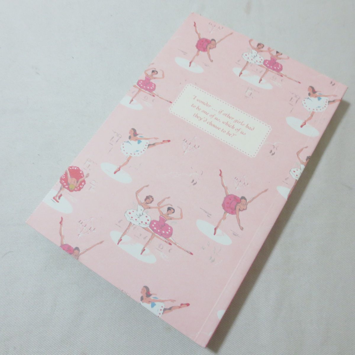 C128　Ballet Shoes Noel Streatfeild 75th Anniversary Edition　洋書　ハードカバー C128 Ballet Shoes Noel Streatfeild 75th Anniversary Edition 洋書