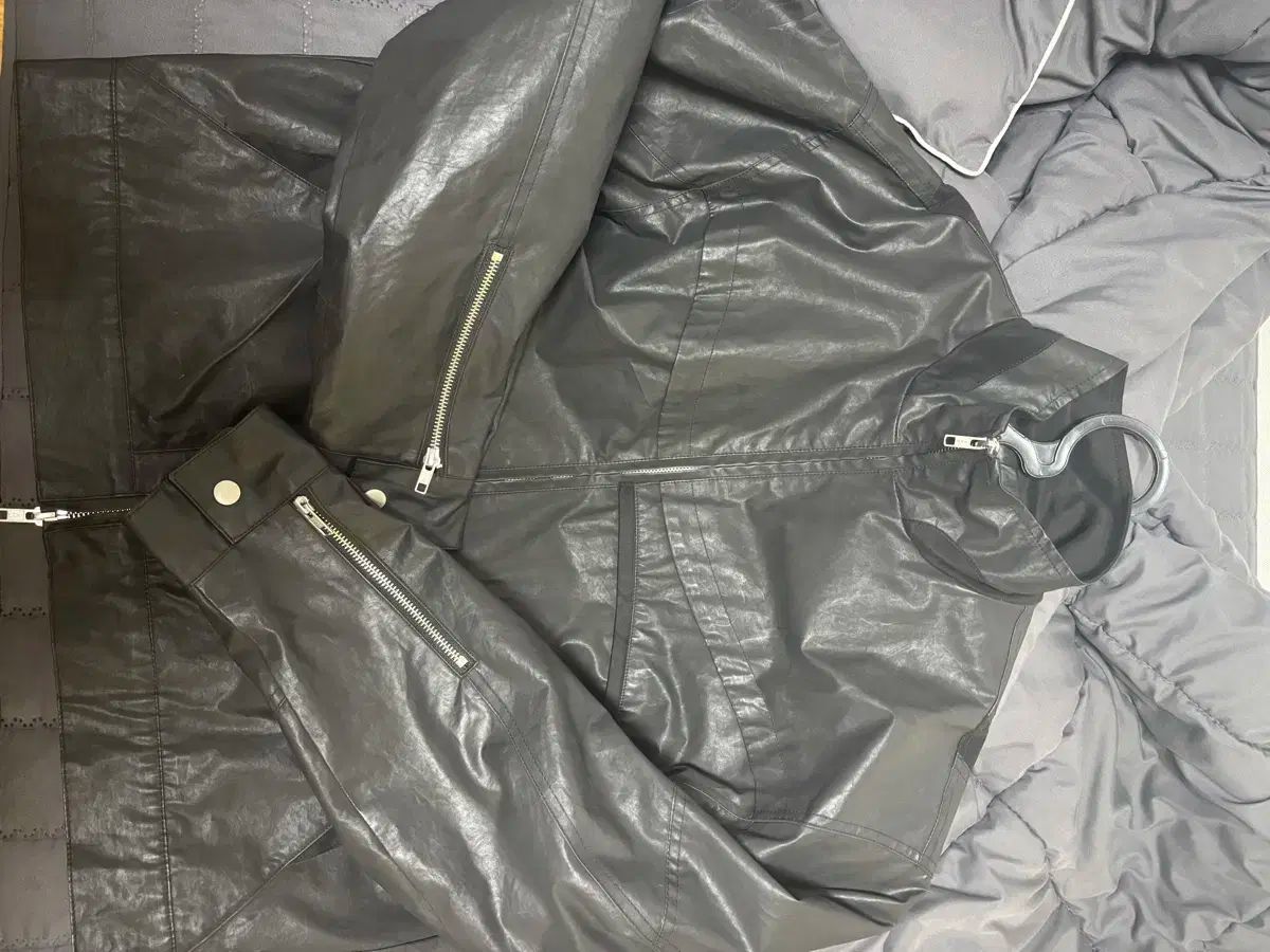 イグノタ コア6 スターテラ ジャケット カーボンブラック WWW_USTAUSTRALIA_COM_AU