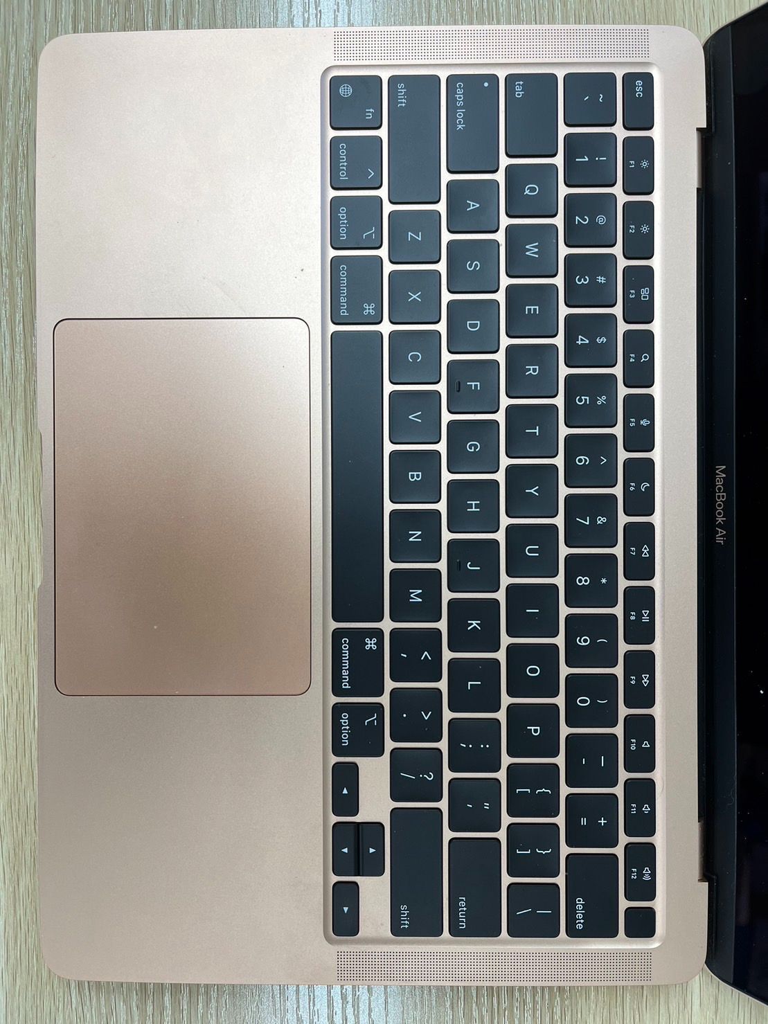 Apple M1チップ搭載 13インチ MacBook Air - メルカリ