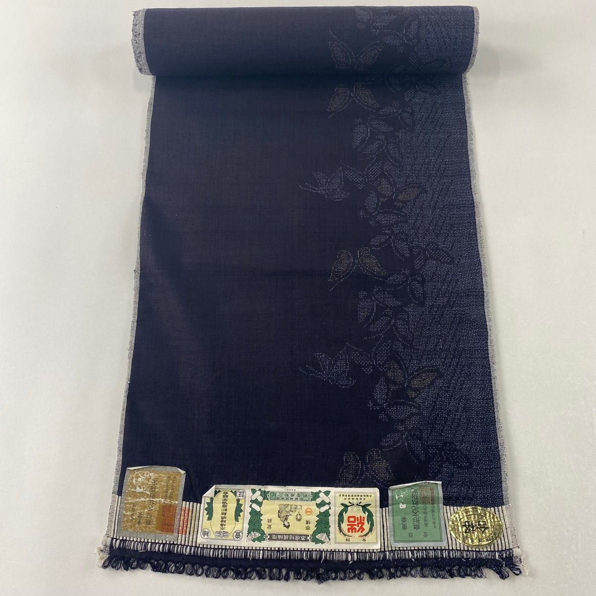 反物 逸品 本場結城紬 証紙 奥順 蝶 墨色 正絹 【中古】 - メルカリ