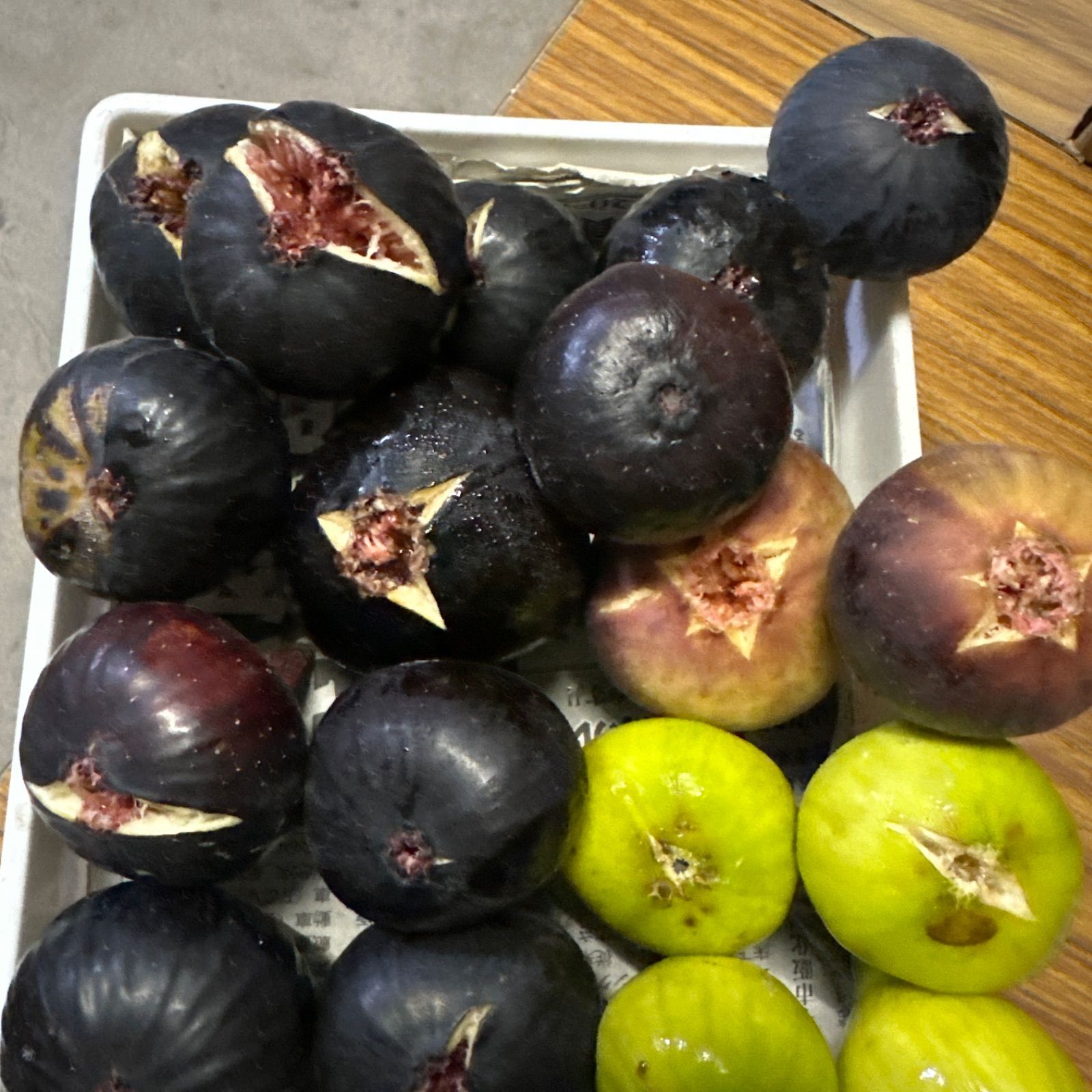 広島県産イチジク3種セット 1.2kg 自然栽培 - メルカリ
