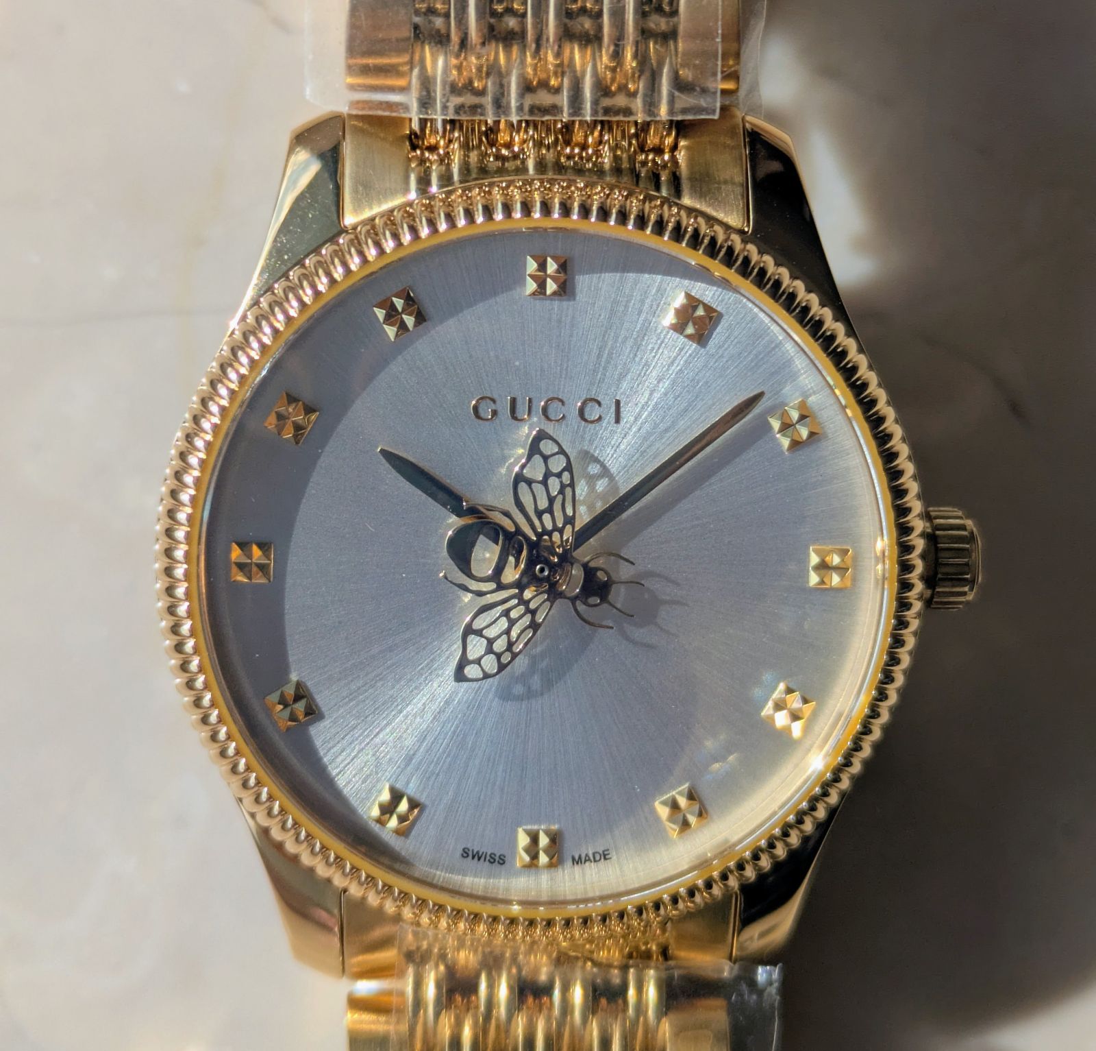 新品未使用 GUCCI グッチ Gタイムレス 腕時計 Bee 蜂 ゴールド