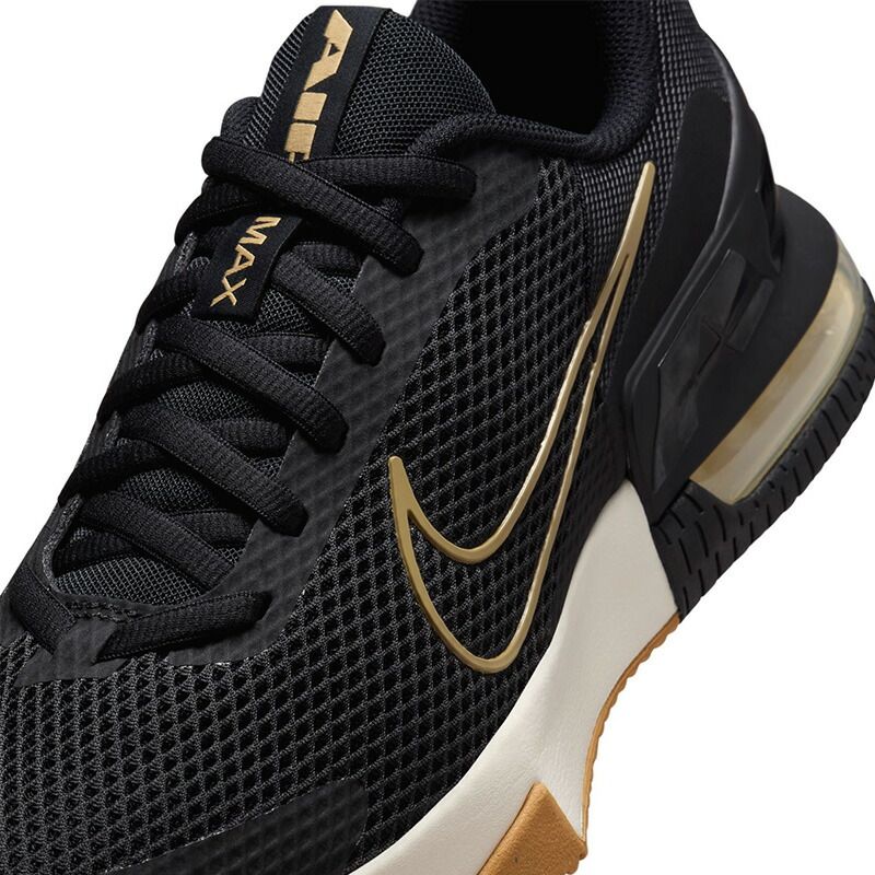 ローカット スポーツシューズ