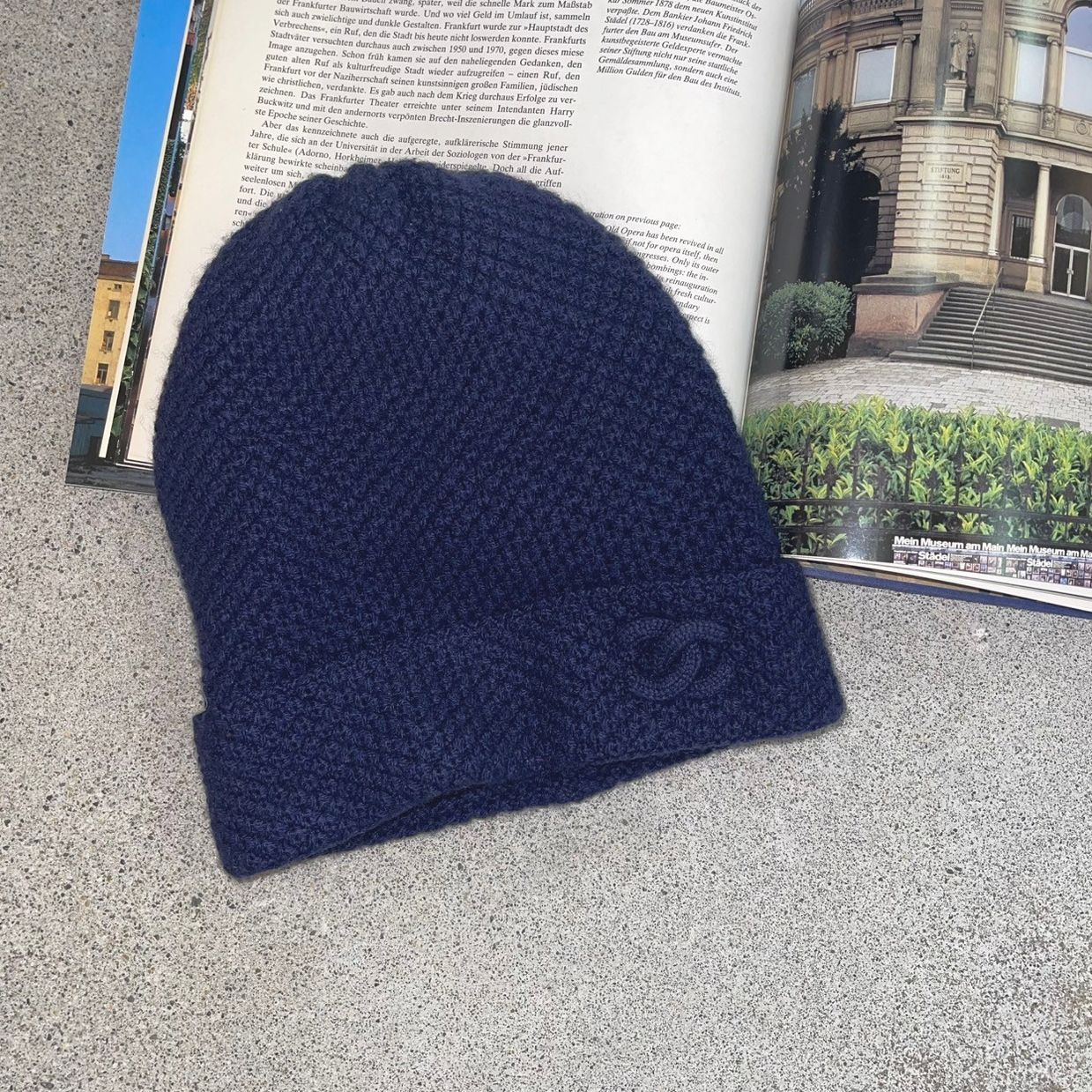 CHANEL (シャネル) カシミヤ100％ ココマーク ニットキャップ 