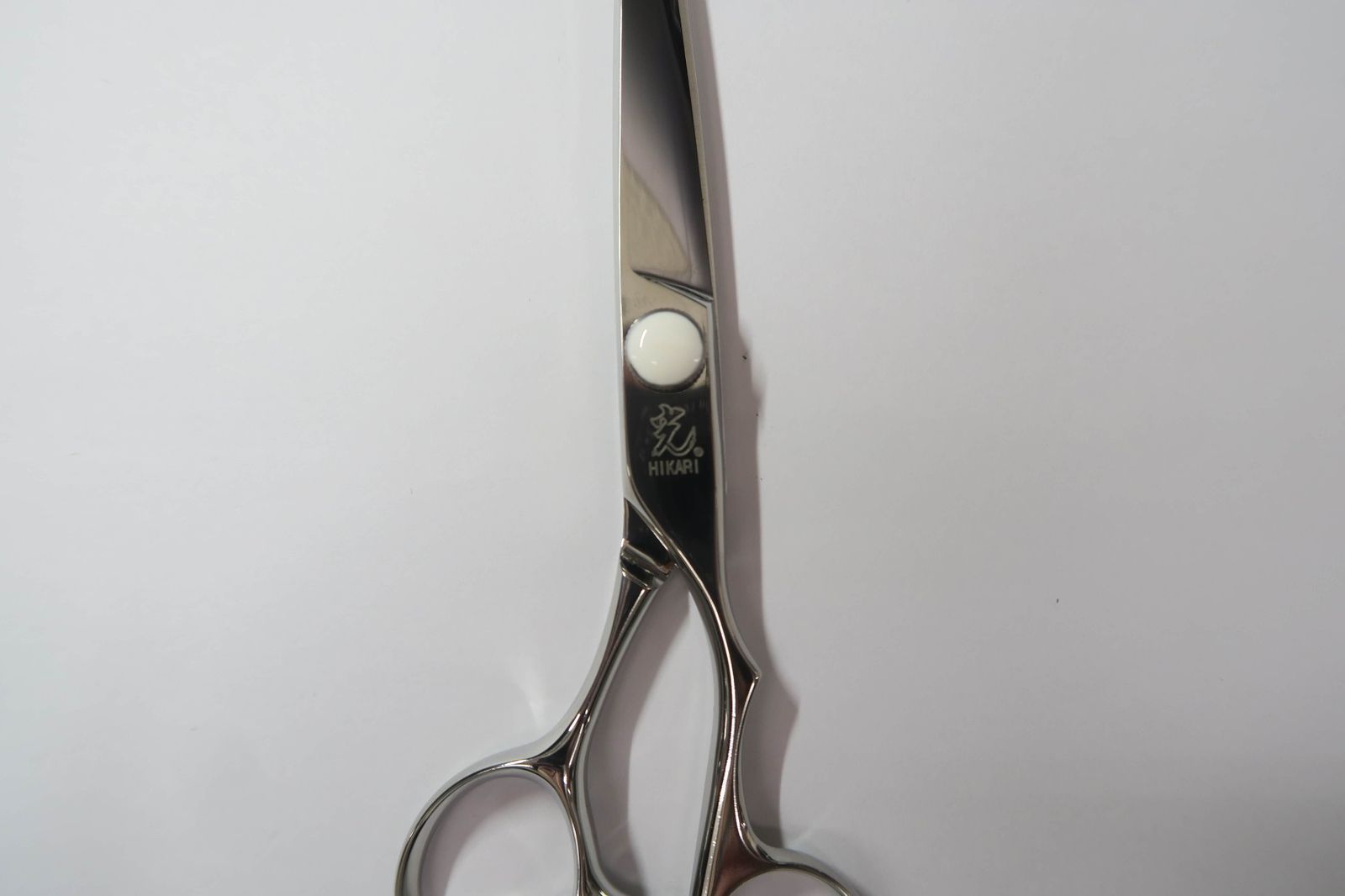 Bランク【光シザー】 F-5 シザー 美容師・理容師 5.8インチ 右利き 【】:H-