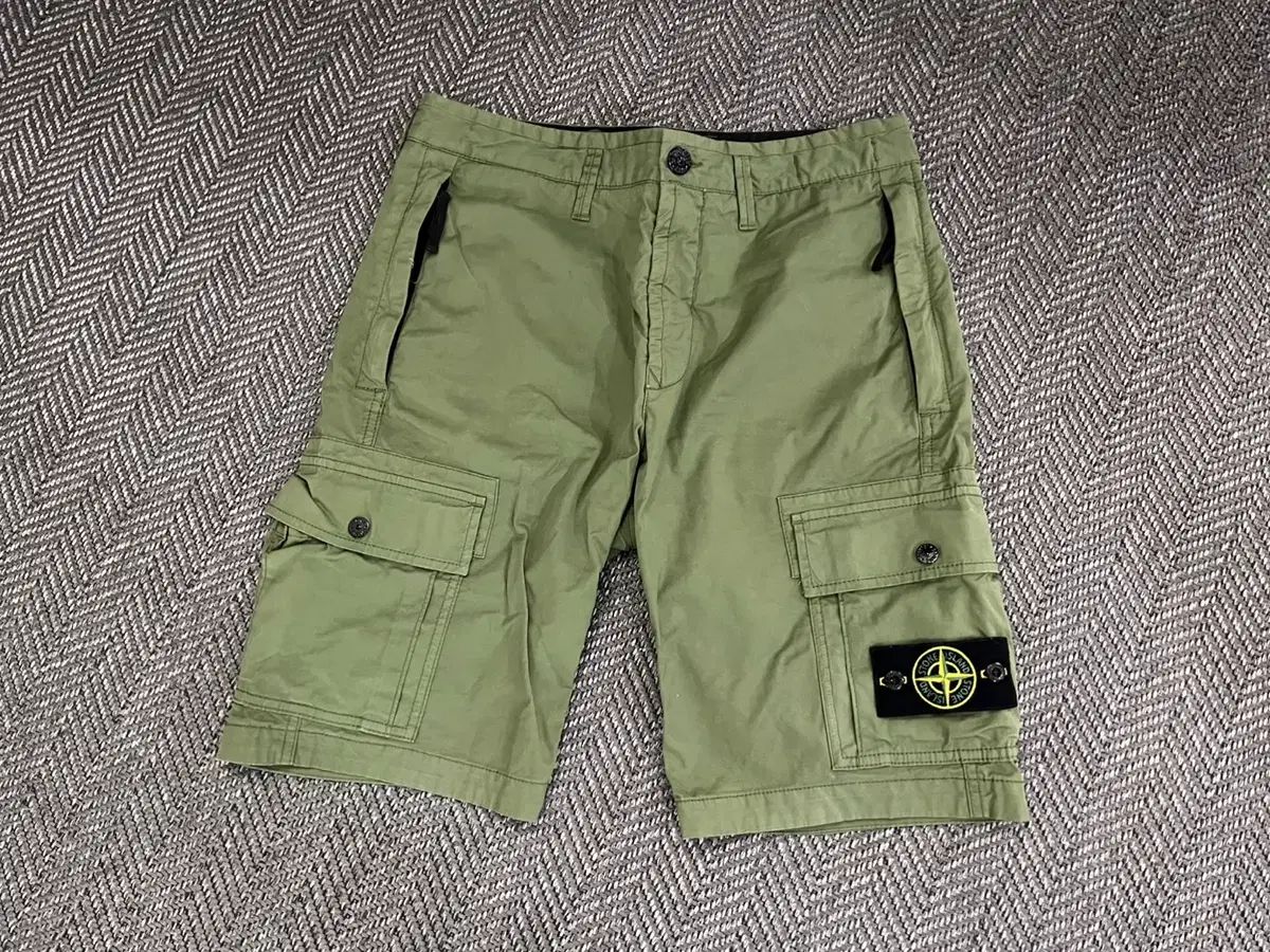 ストーンアイランド ガーメントダイ カーゴ ハーフパンツ ショーツ 29 楽天市場】ストーンアイランド ショートパンツの通販 ストーン