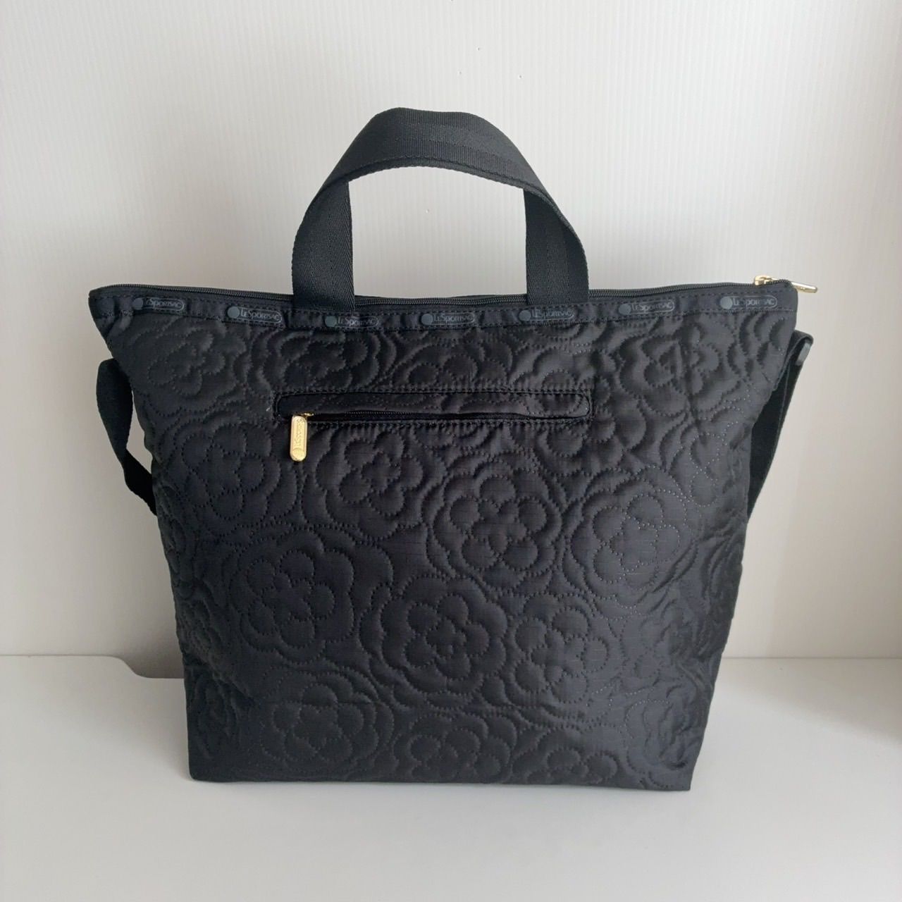 未使用品！レスポートサック　パフィーブロッサムズ　ショルダーバッグ LeSportsac ショルダーバッグ バッグ 「日本限定」SMALL JENNI
