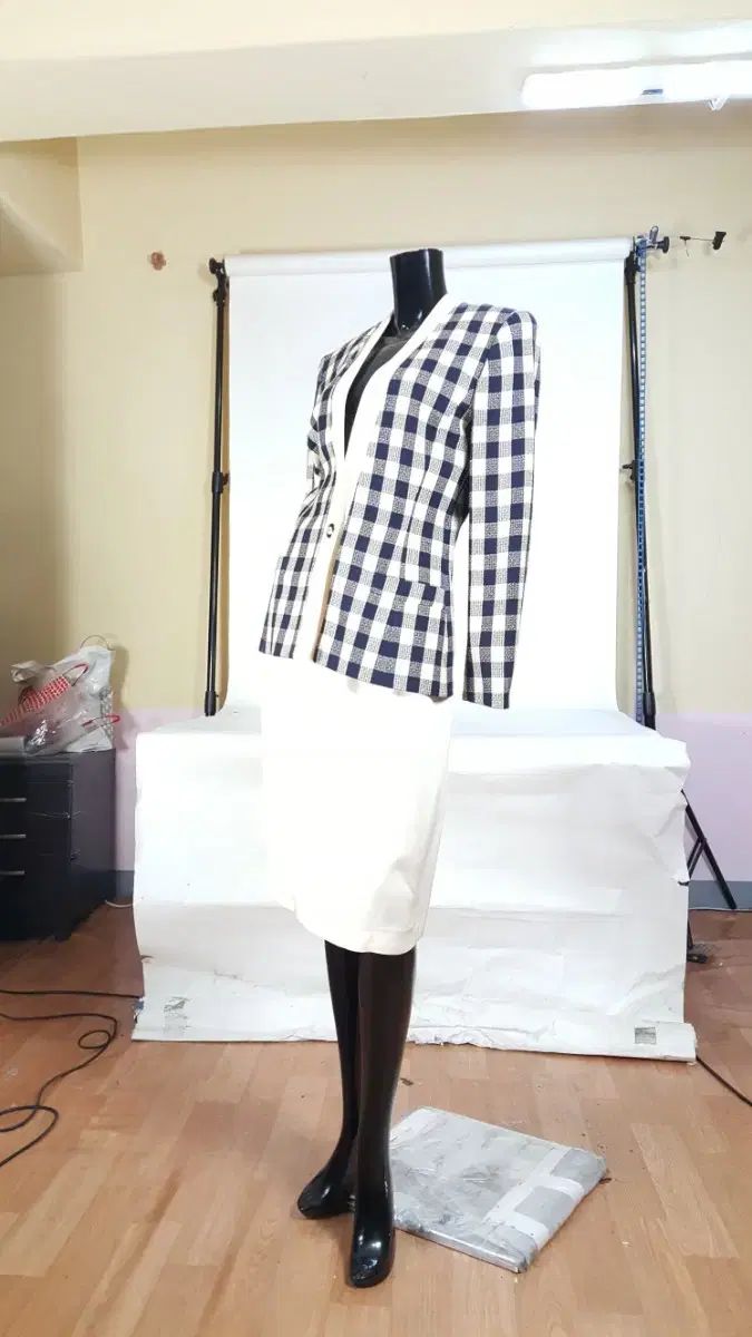 ウンガロ ゴン アイボリー チェック レディース スカート スーツ