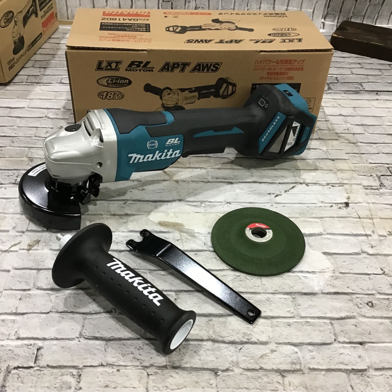 未使用品(店頭展示品)】☆マキタ(makita) 100mmコードレスディスク