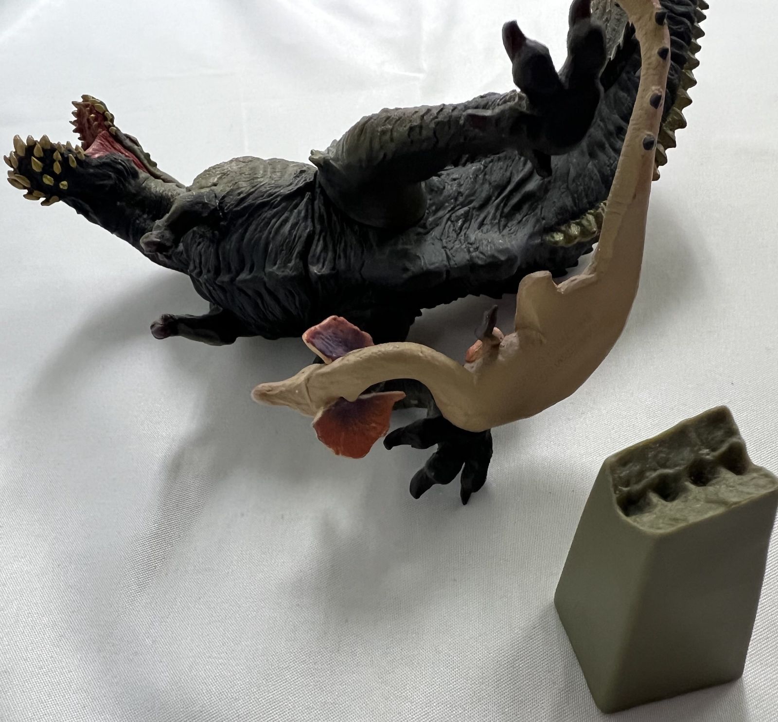 モンスターハンター DXF スタチューモデルモンスターズ5 イビルジョー