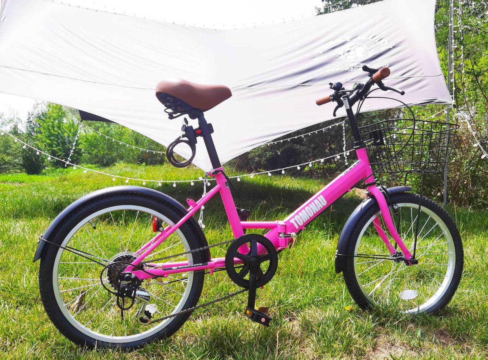 新商品 折りたたみ自転車 20インチ シマノ6段変速 カゴ ワイヤー錠 折り畳み自転車 ライト付き 通勤 通学 街乗 TOMONAU 前後泥除け装備 ハンドルの高さ調節できる 小径車 ミニベロ BRIGHTFACE_UK