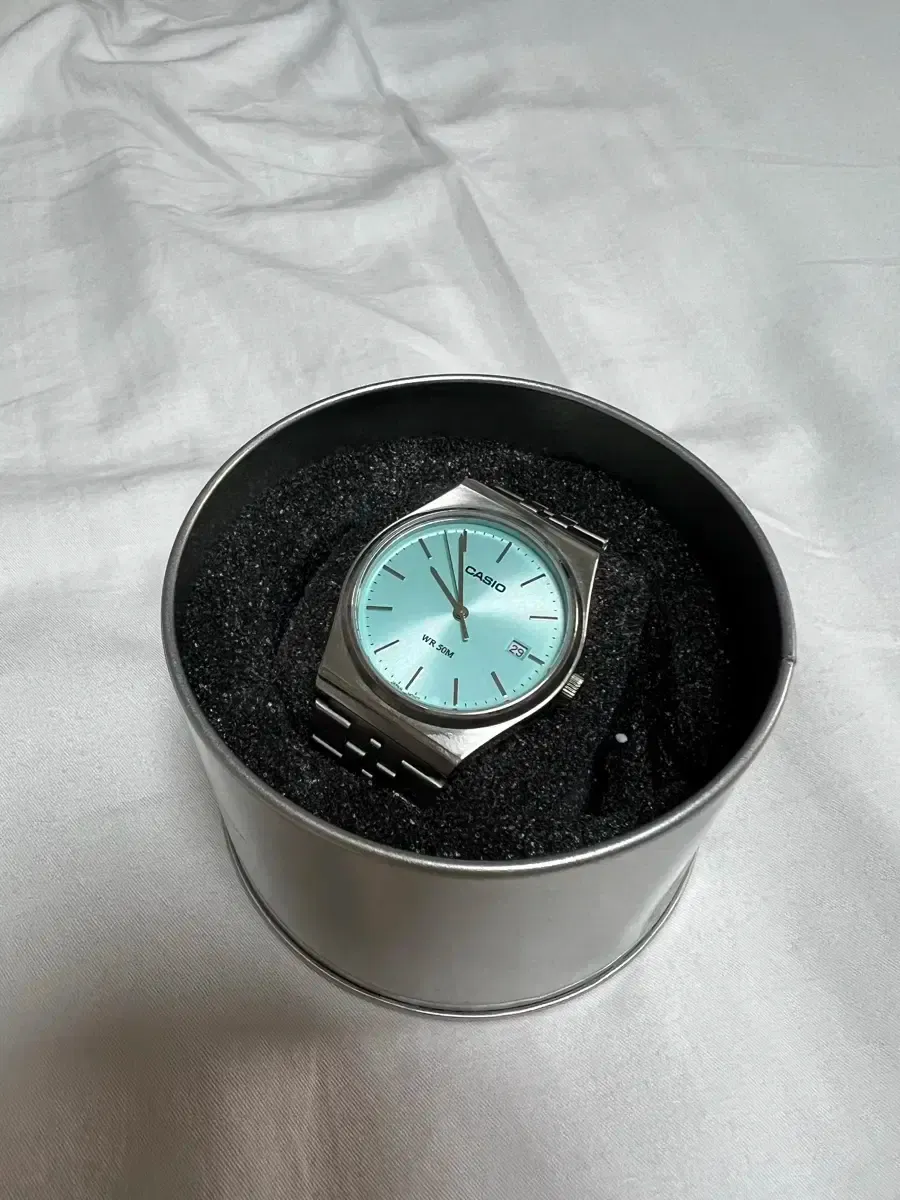 超美品 CASIO MTP-B145 ティファニーブルー ユニセックス 腕時計 org.jpg