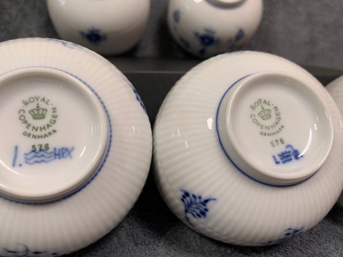 ロイヤルコペンハーゲン ブルーフルーテッド　急須、湯呑み5客セット ロイヤルコペンハーゲンブルーフルーテッド急須湯呑み5客セット