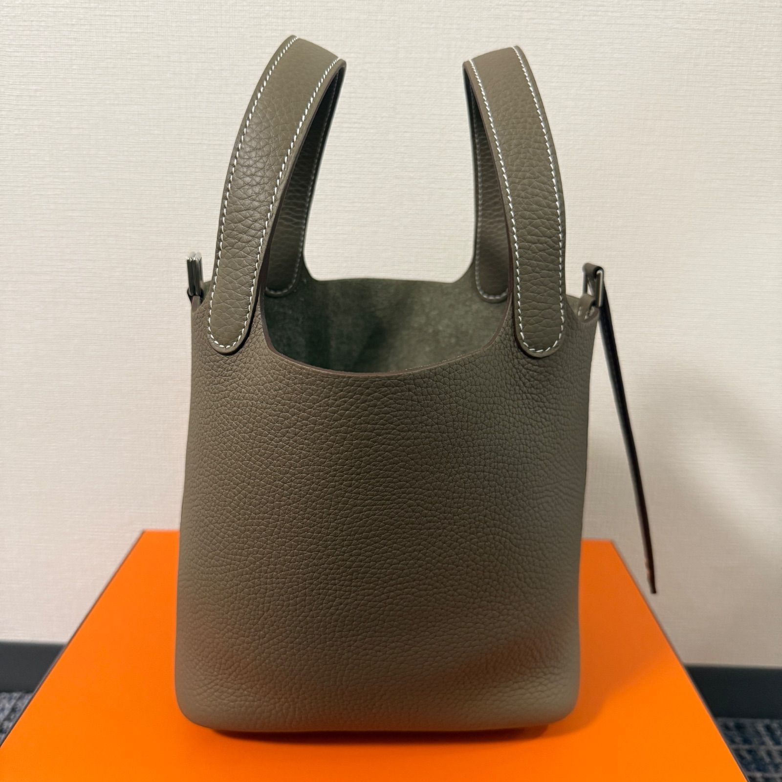 一期一会 Etoupe× シルバー金具 HERMES ピコタンロック pm 18 未使用新品】 HERMES ピコタン ロック 18 PM エトゥープ