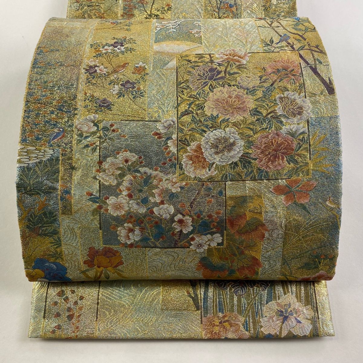 袋帯 名品 色紙 花鳥 金糸 箔 金色 お太鼓柄 正絹