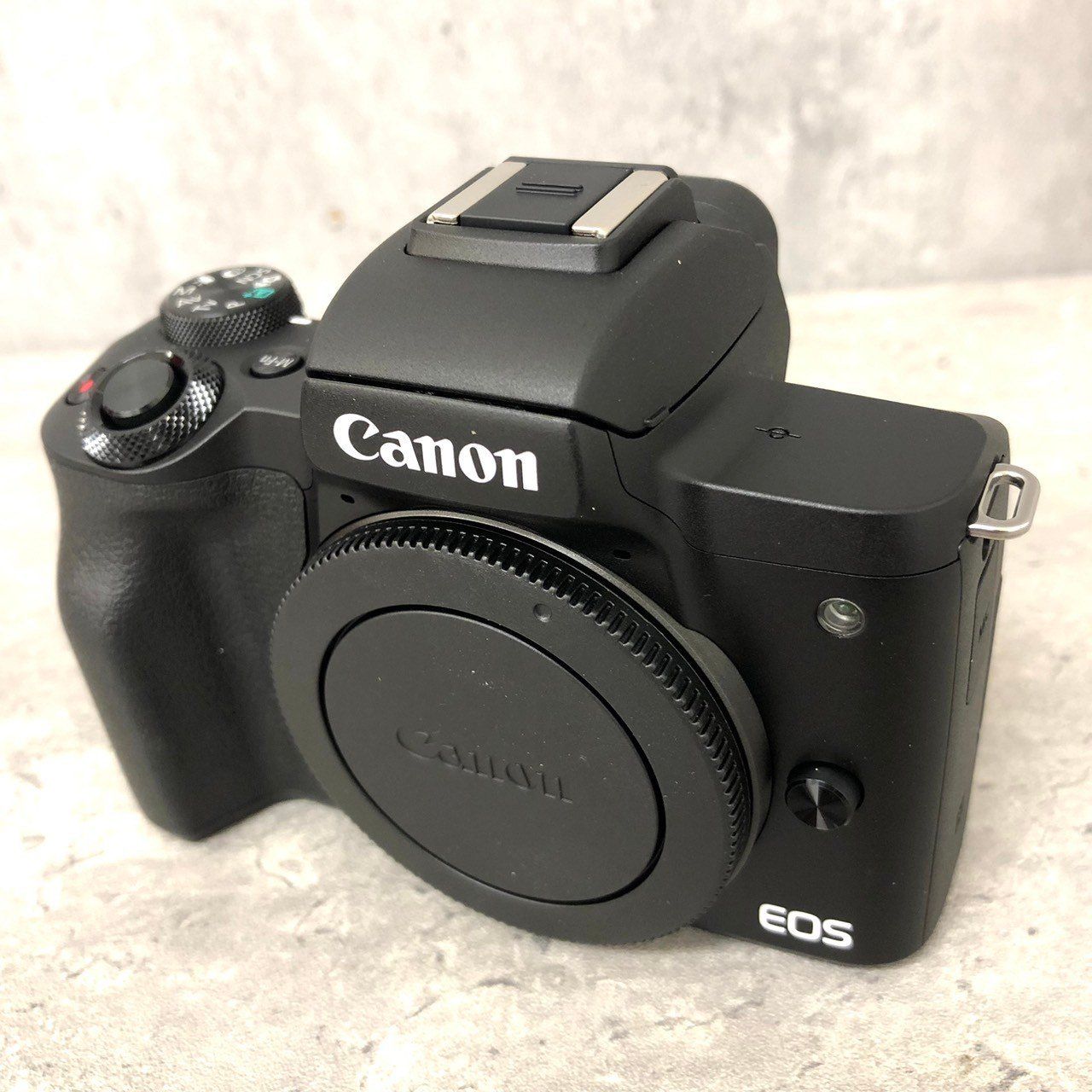 Canon ミラーレス一眼カメラ EOS Kiss M ダブルズームキット 黒 【公式