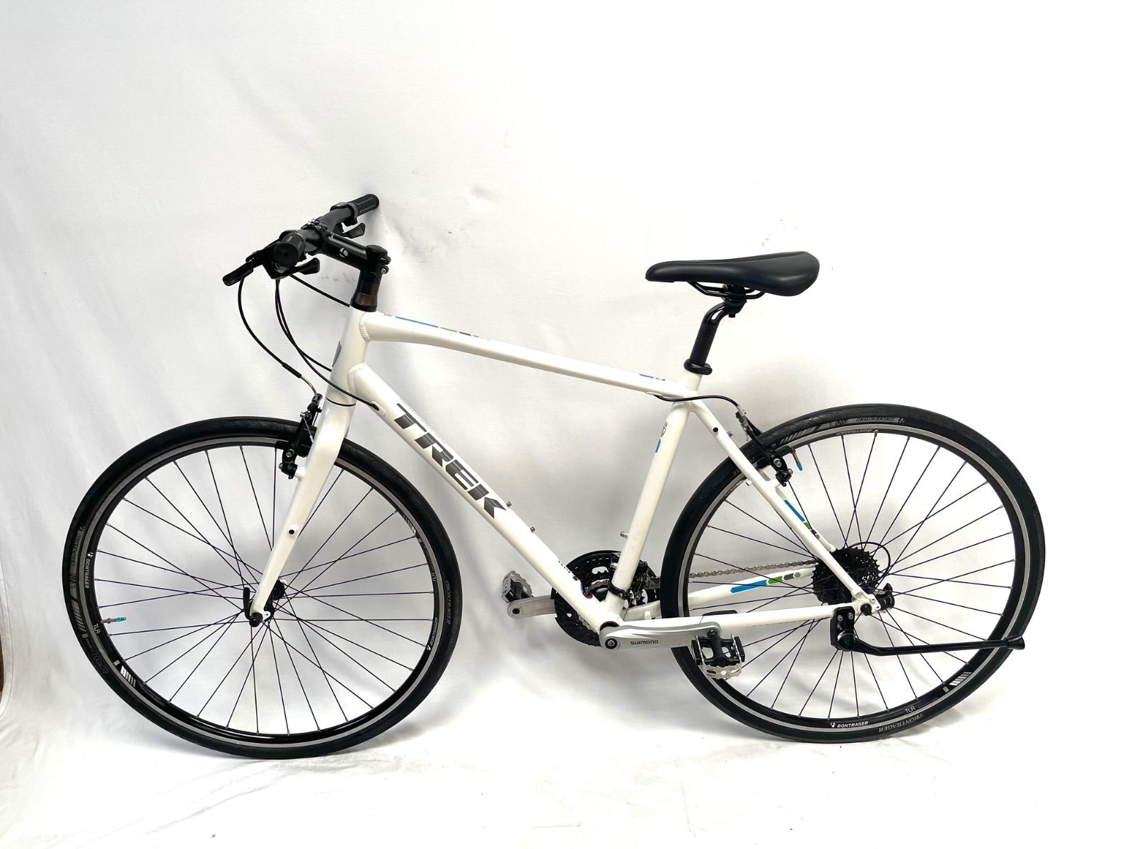 送料無料【即乘】TREK クロスバイク FX7.4 超軽量10.8キロ 27速 送料無料【即乘】トレック TREK クロスバイク SERIES FX7.4 超