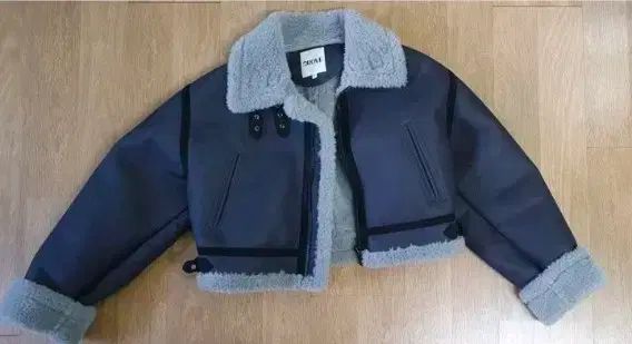 Grove クロップド ムートン フリーサイズ ジーン 本当にきれいです