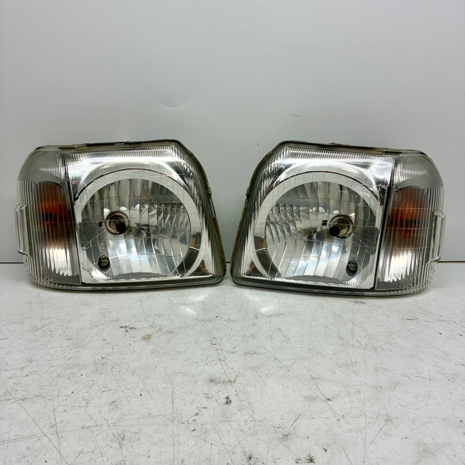 コーティング済 バモス HM1 ヘッドライト 左右セット KOITO コーティング済 バモス HM1 ヘッドライト 左右セット KOITO