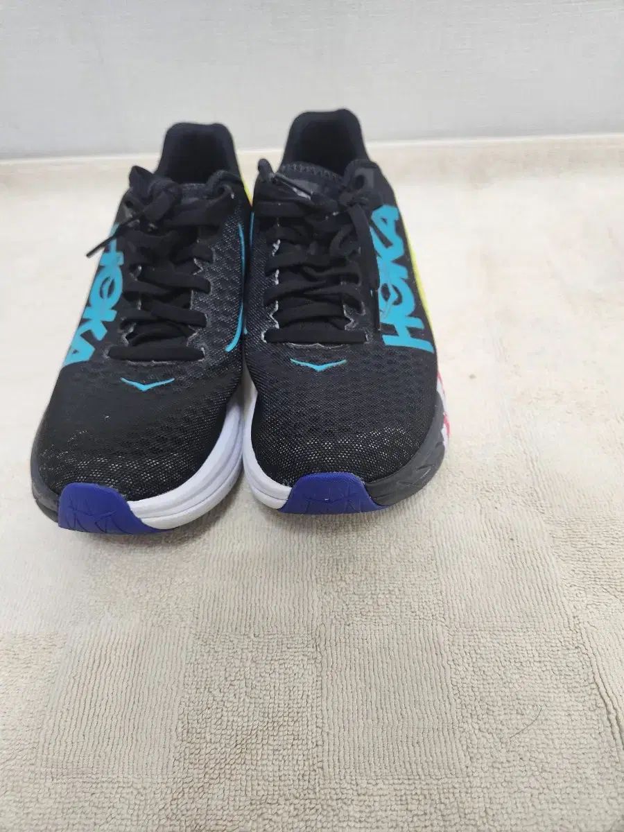 HOKA ONE ONE ホカオネオネ ルコラ x 240