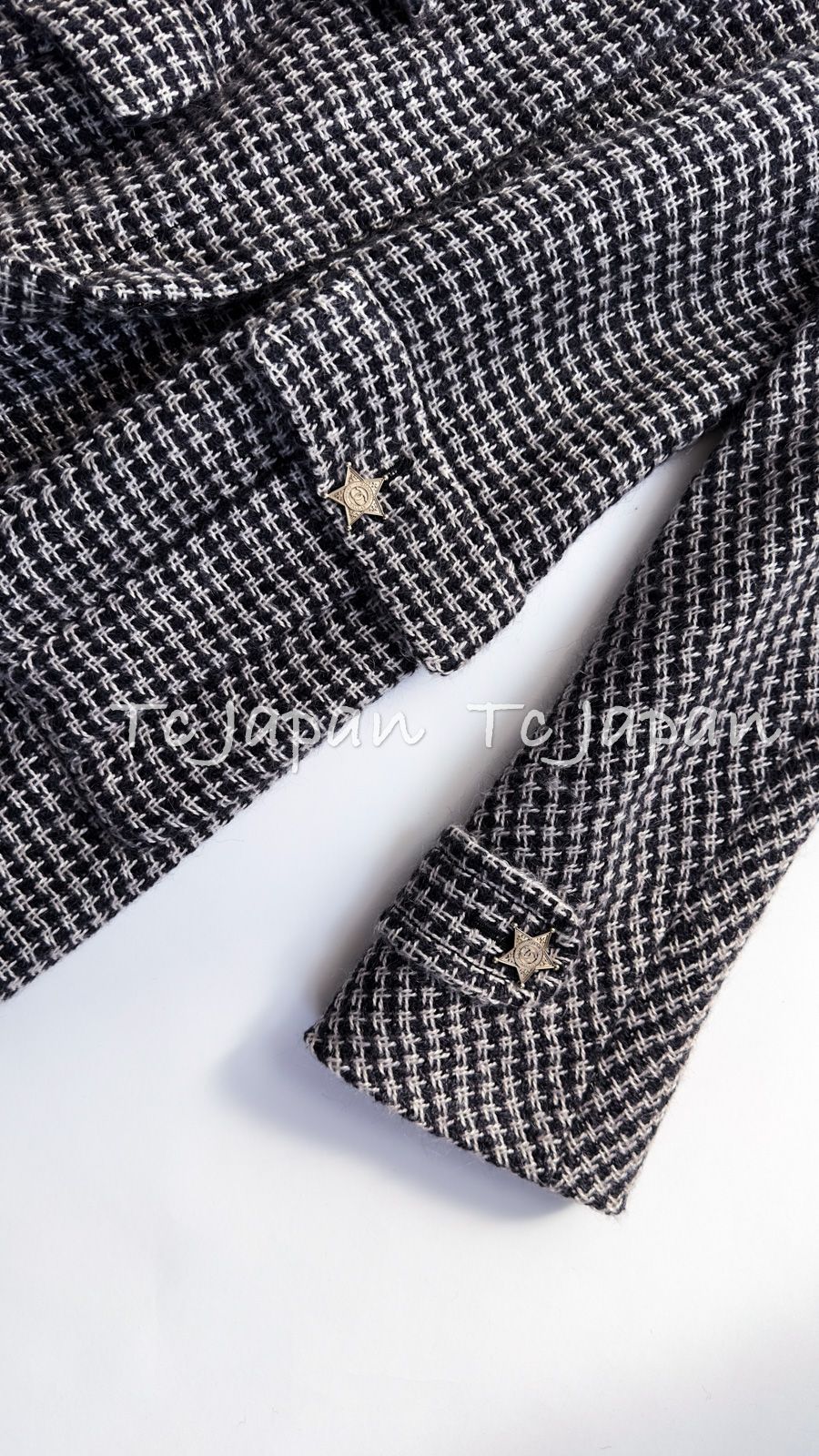 シャネル コート CHANEL 100万超 貴重 グレー モヘア 100 シャネル コート CHANEL 100万超 貴重 グレー モヘア 100