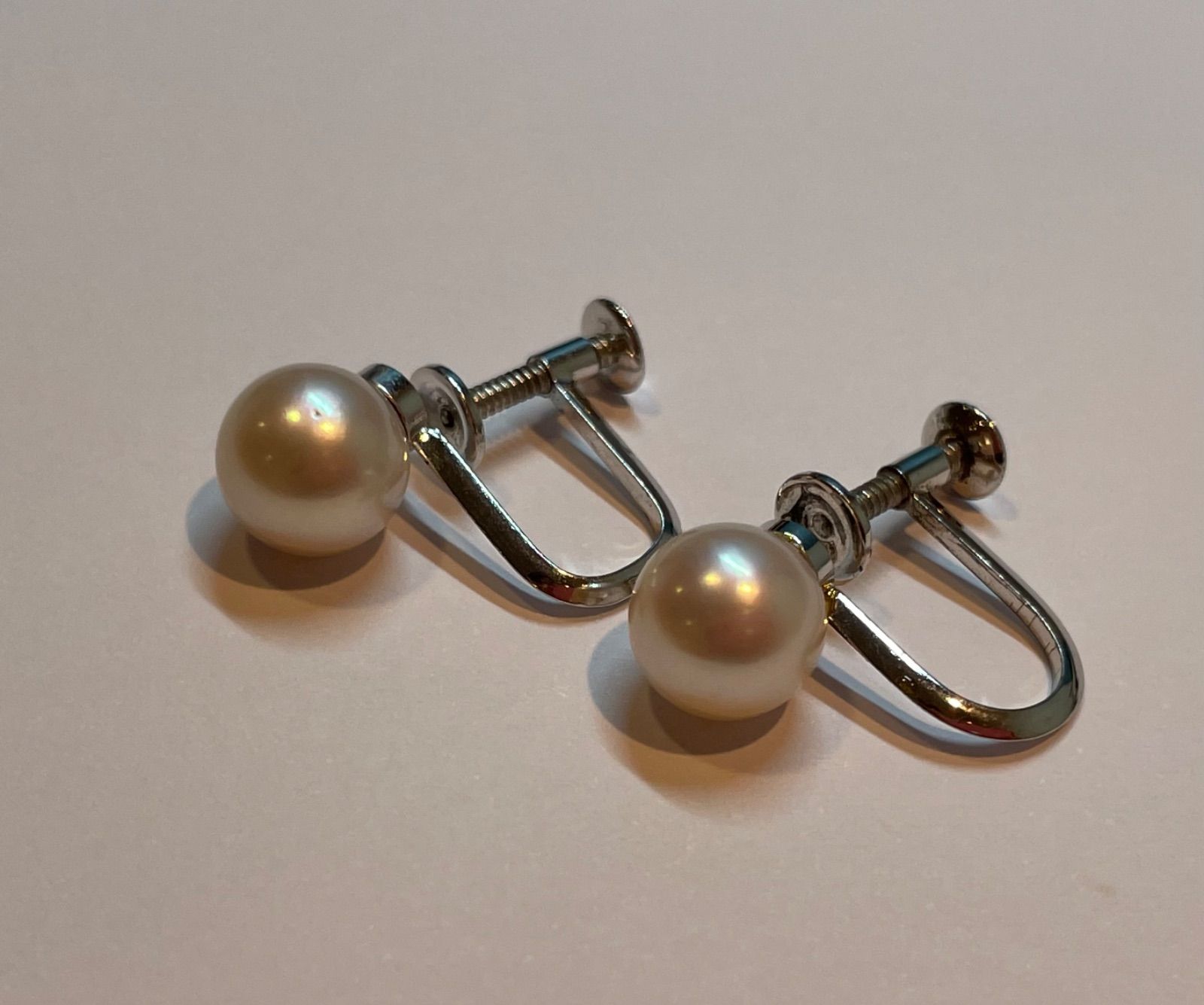 SILVER 白珠付イヤリング 約7.6〜7.8mm