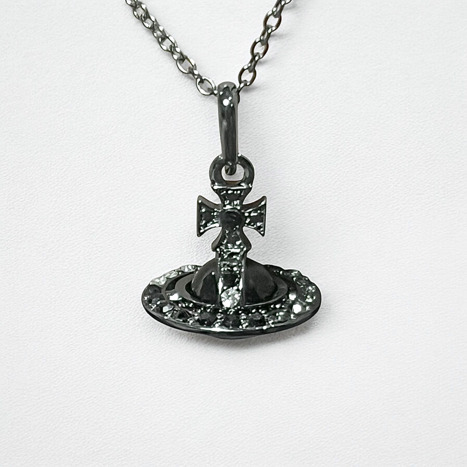 vivienne westwood スモールオーブネックレス　ブラック ヴィヴィアンウエストウッド オーブネックレス ブラック