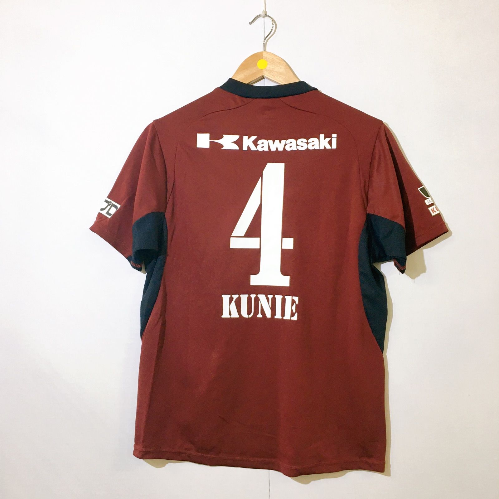 美品】J.LEAGUE Jリーグ ヴィッセル神戸 北本久仁衛 KUNIE #4