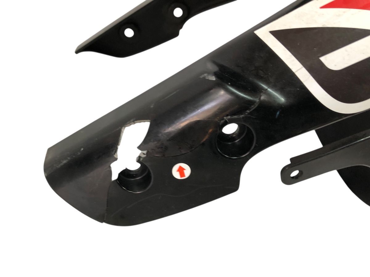 欠け削れ無05年06年GSX-R1000純正アンダーカウル右下