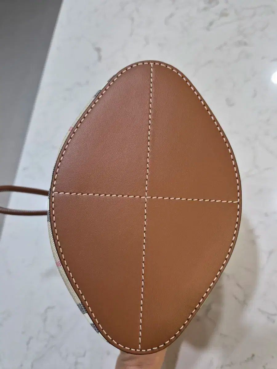 Burberry バーバリー バケットバッグ DECORATOM_COM_BR