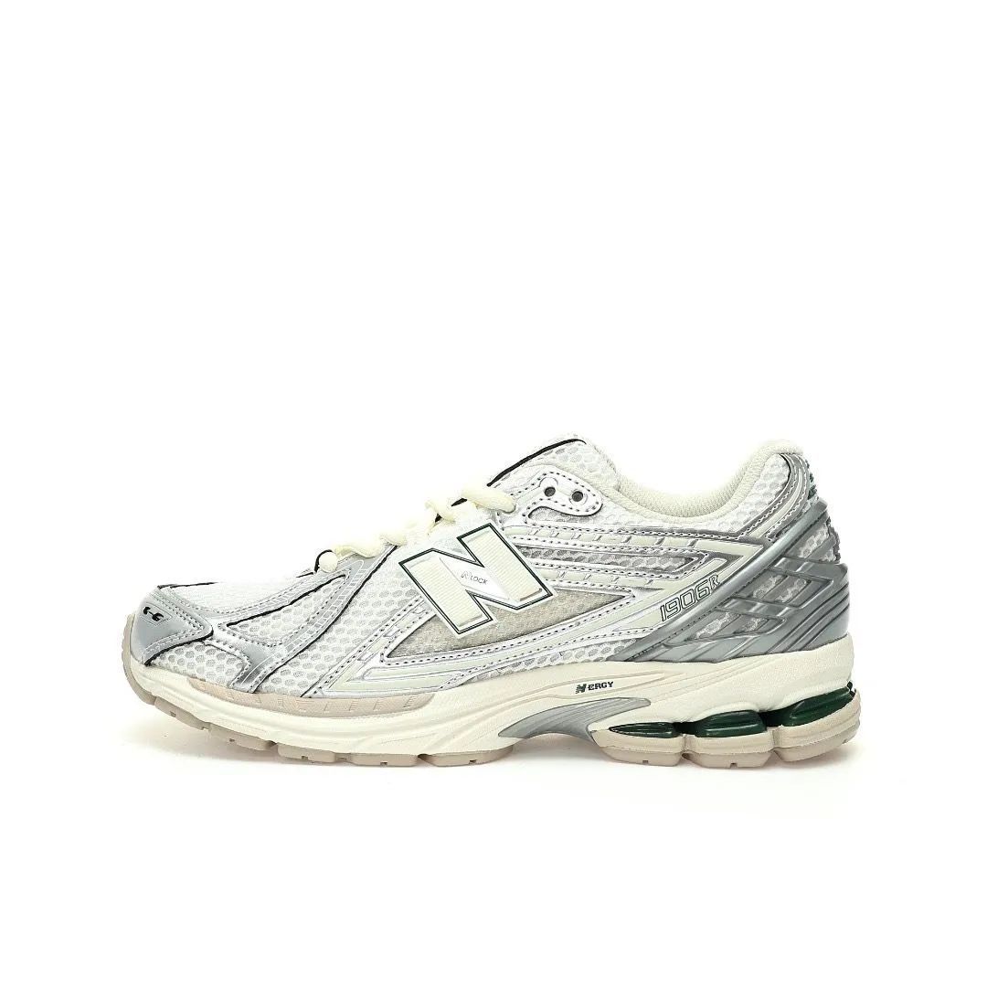 【新品】New Balance M1906REE ニューバランス