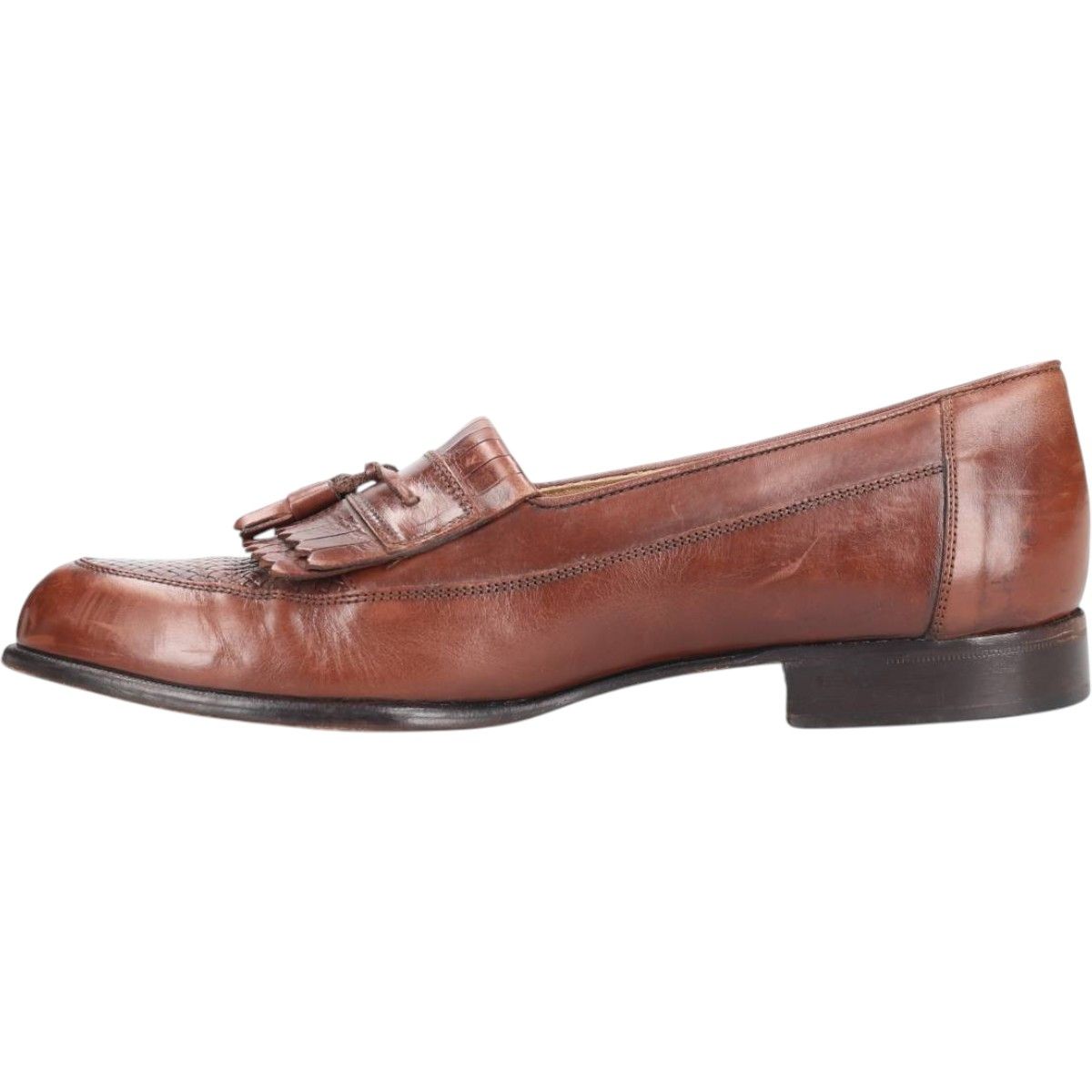 タッセルローファー