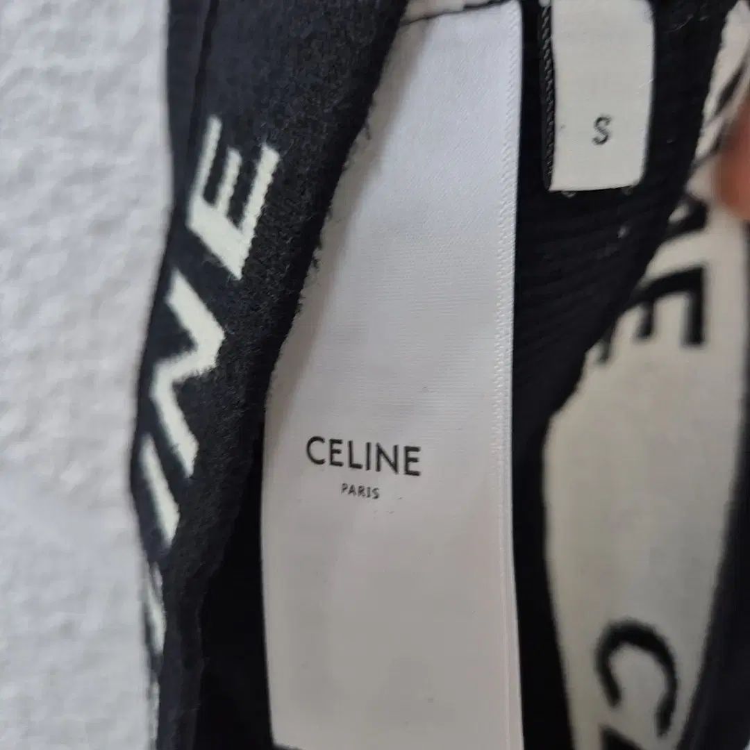 セリーヌ 黒