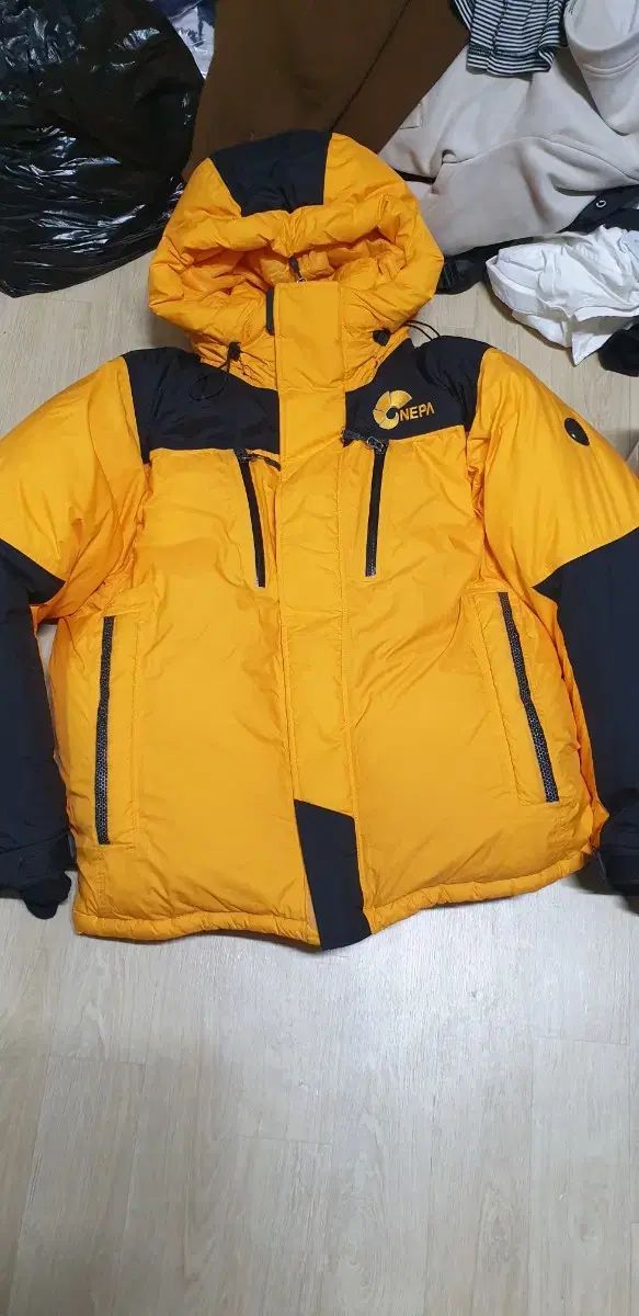 NEPA グリーンランド ヒマラヤ ダウン 100