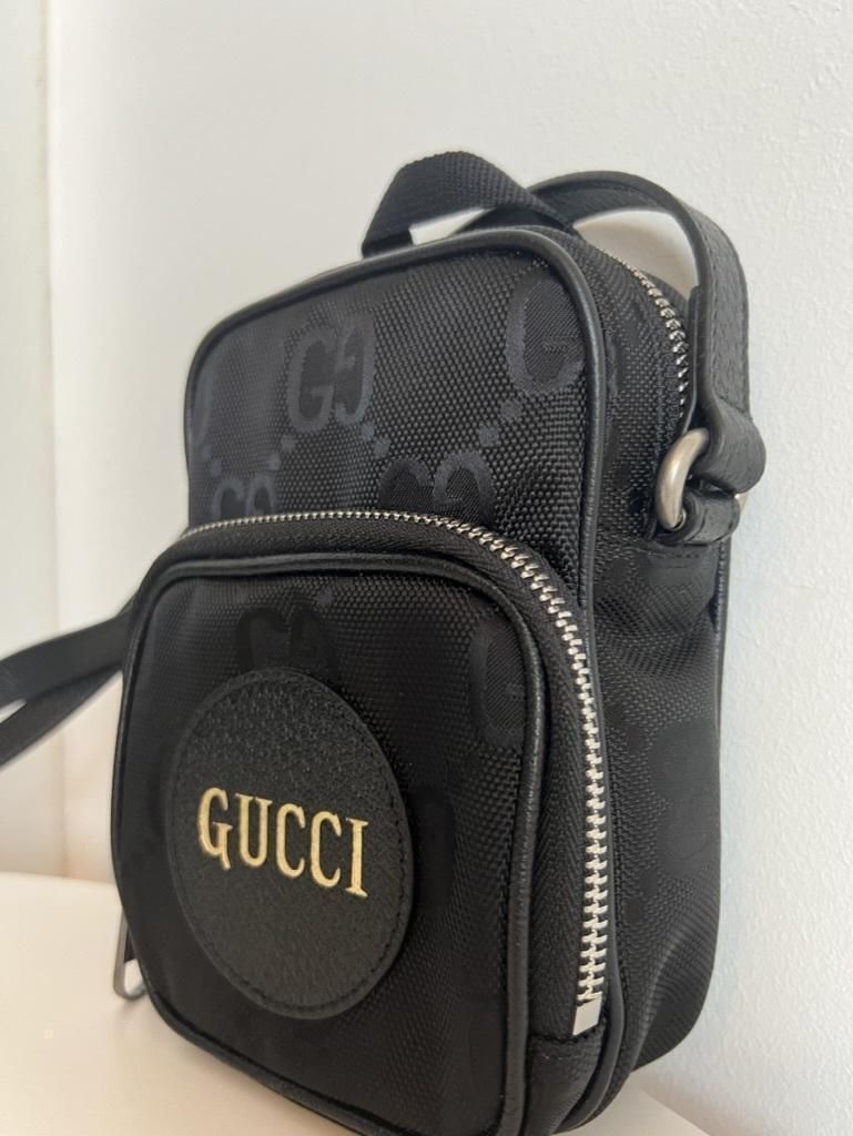 美品✨ GUCCI グッチ ショルダーバック ブラック ナイロン レザー 旅行 GUCCI グッチ ショルダーバッグ ナイロン×レザー ブラック 新品