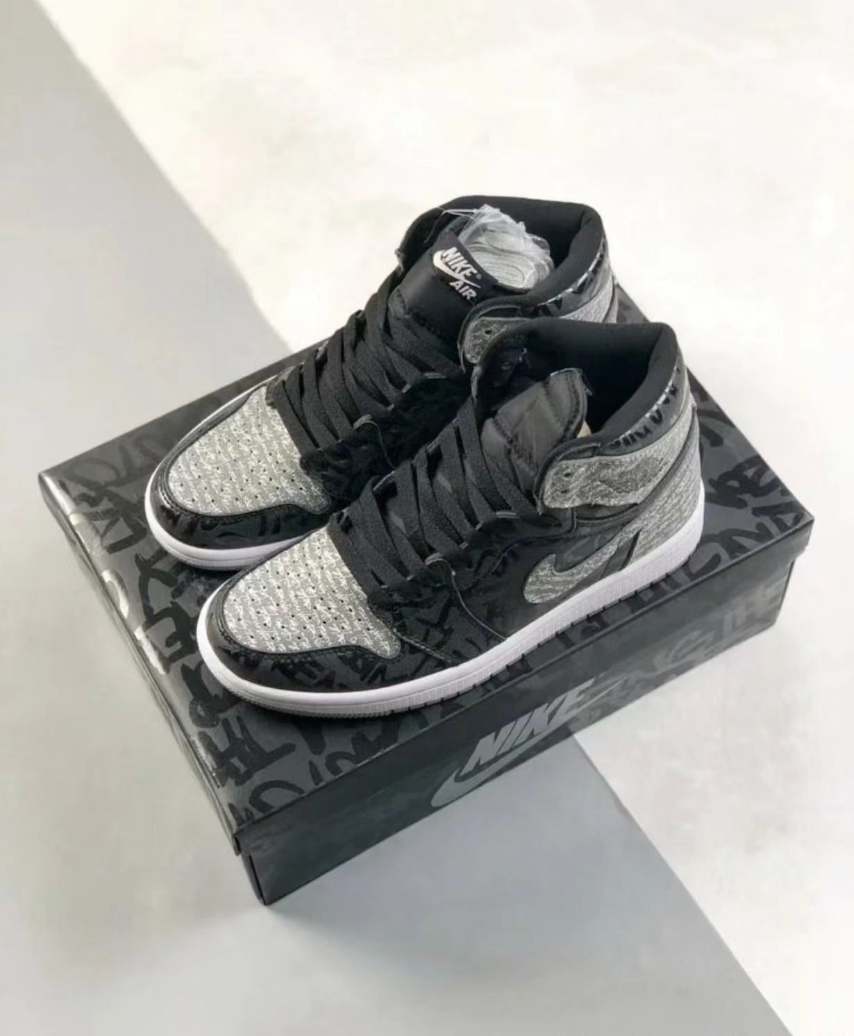 新品 Nike Air Jordan 1 High OG 