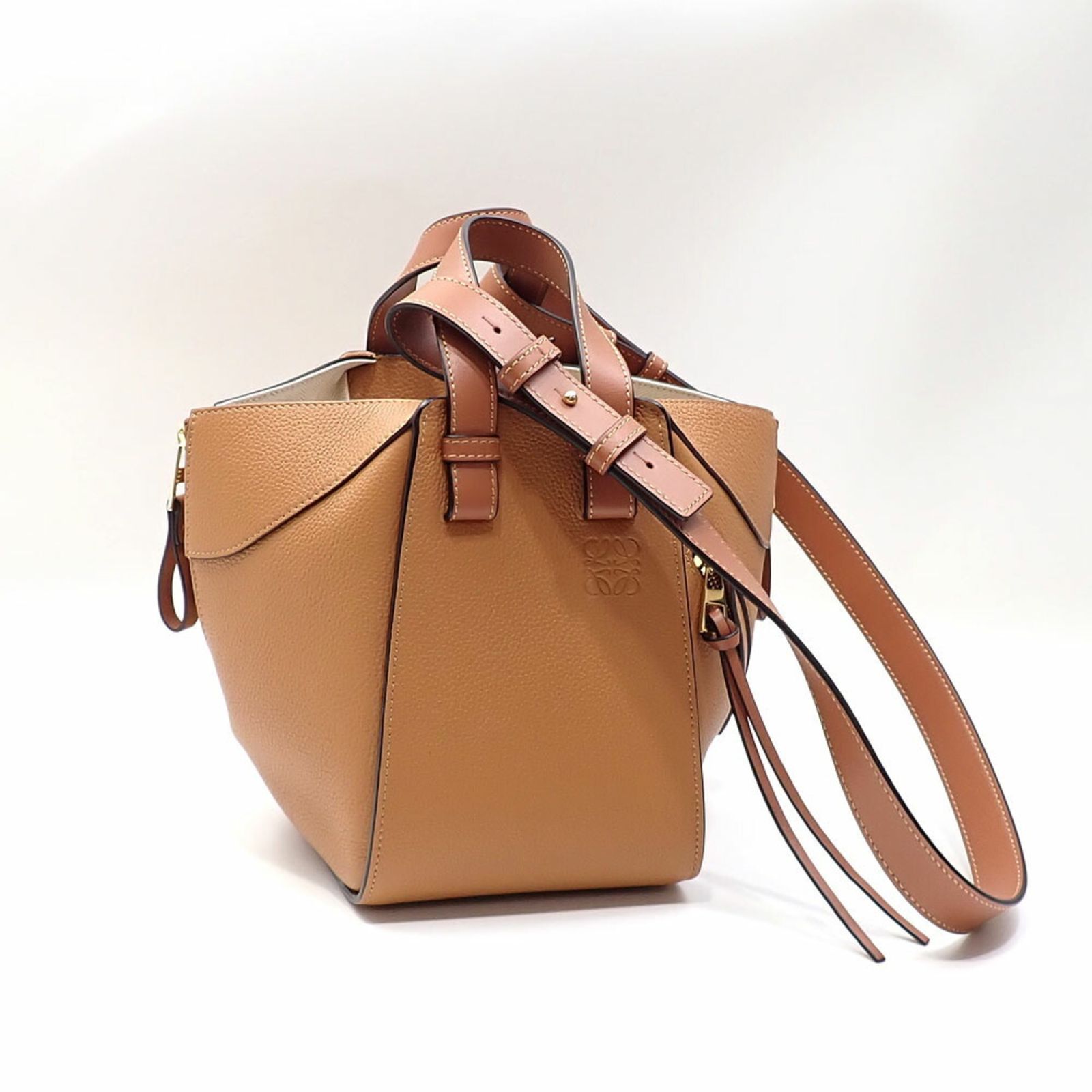ロエベ(Loewe) ロエベ ハンドバッグ コンパクト ハンモック ロエベ(Loewe) ロエベ ハンドバッグ コンパクト ハンモック