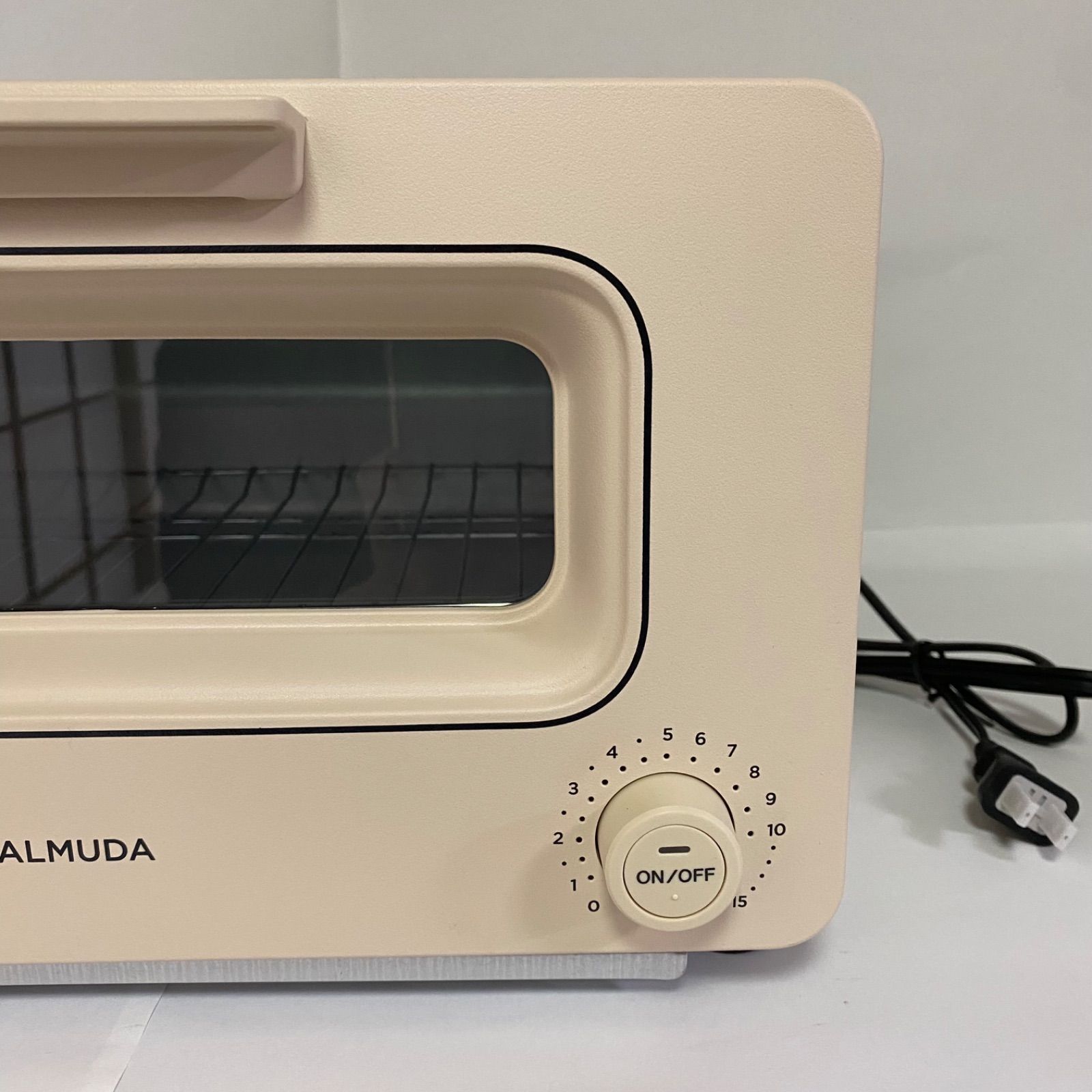 ベージュ｜ BALMUDA