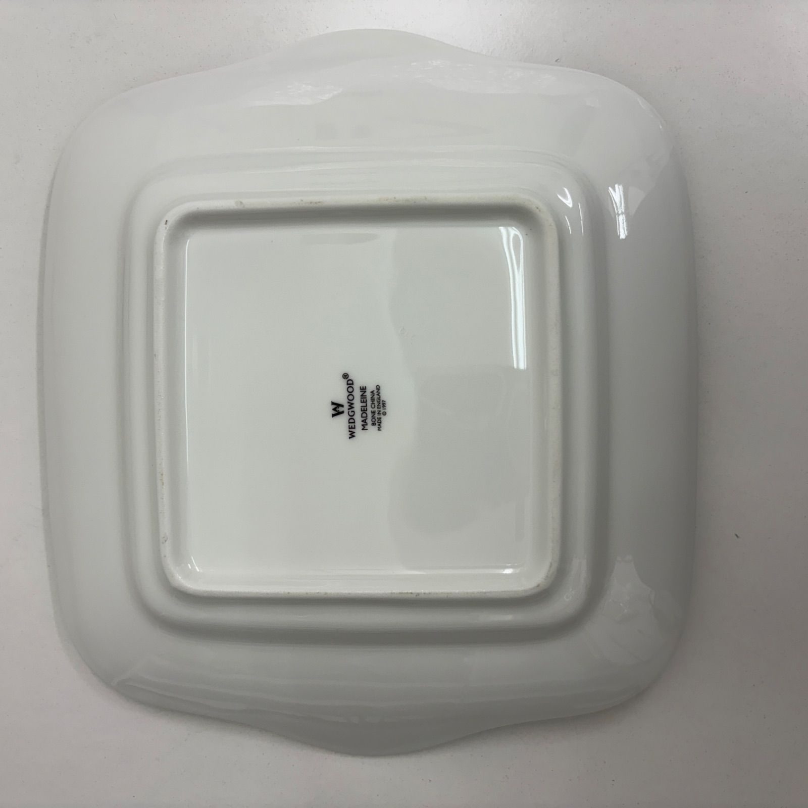 ⚫︎廃盤品　希少　ウェッジウッド　超大皿　　　　　　　　　　　　　　　　　　和 希少】WEDGWOOD ウェッジウッド マデリン 大皿 廃盤 - メルカリ