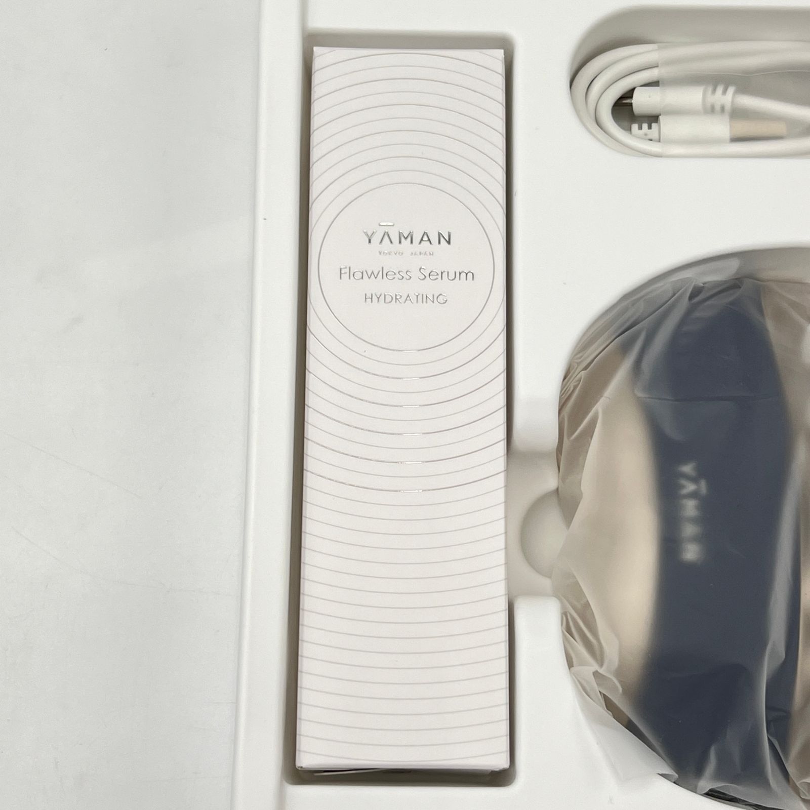 zucca ズッカ 25ssレーザーブリーチデニムパンツ インディゴ染め 変形