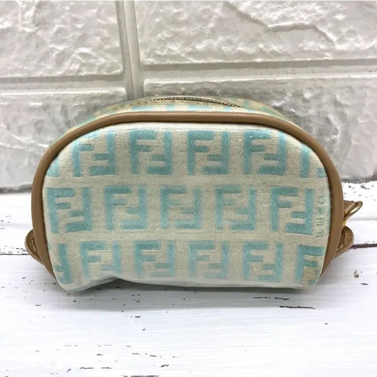 格安❣️ FENDI フェンディ ズッカ柄 ズッキーノ マルチポーチ