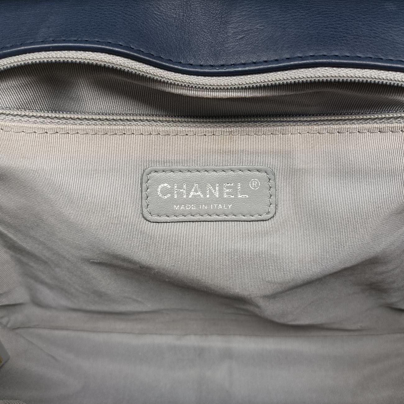 シャネルChanelボーイシャネルネイビーレザーA9210618896283