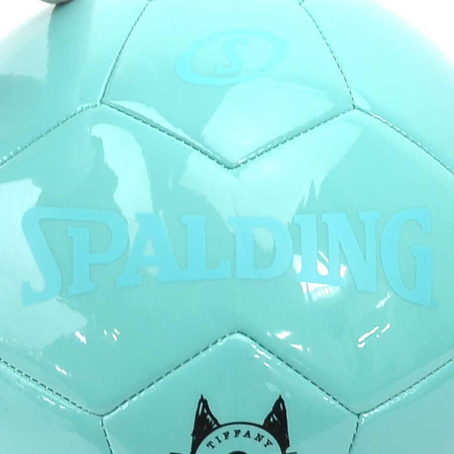 ティファニー TIFFANY&Co. サッカーボール ×スポルディング 原宿