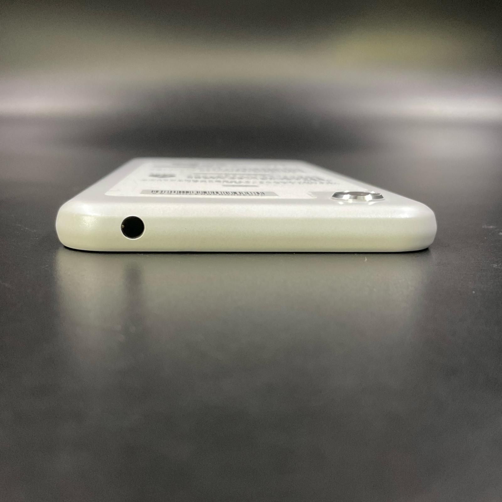 SIMフリー ドコモ SH-01L AQUOS sense2 シャンパンゴールド SIMロック