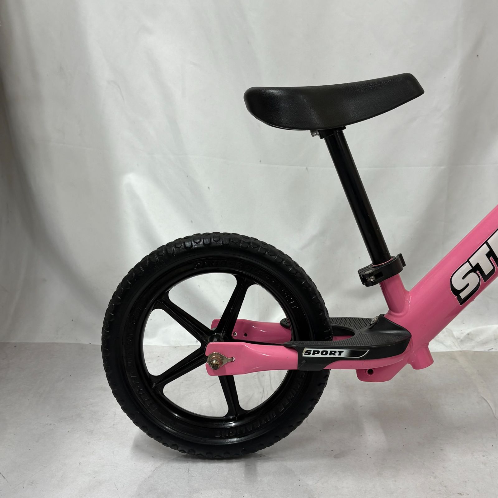 ストライダー STRIDER スポーツモデル 12インチ ピンク バランスバイク